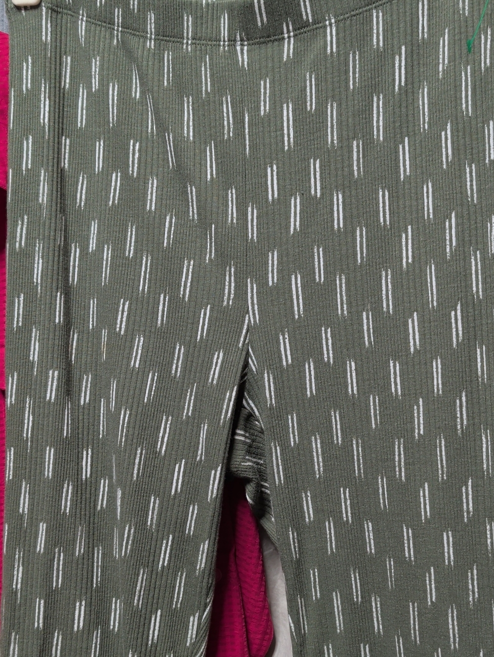 aerie Olive Ribbed Leggings with White Dash Print